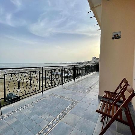 Newhouse Victoria - Sea View Apartment Неттуно Экстерьер фото