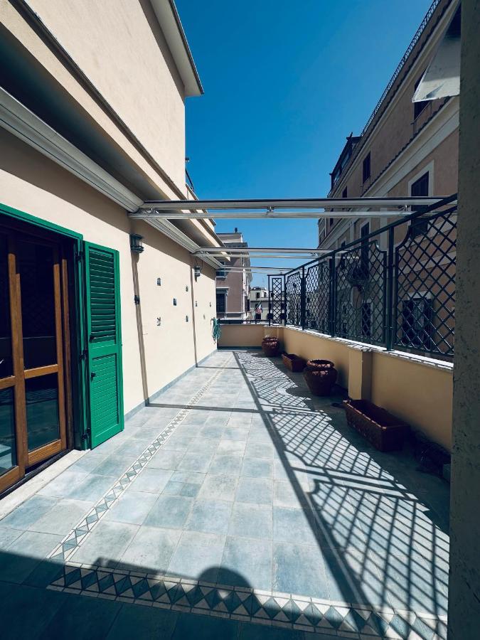 Newhouse Victoria - Sea View Apartment Неттуно Экстерьер фото