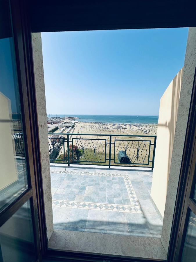 Newhouse Victoria - Sea View Apartment Неттуно Экстерьер фото